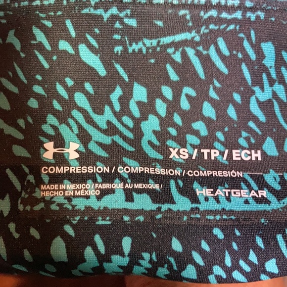 🌺 UNDER ARMOR - Picture 3 of 3